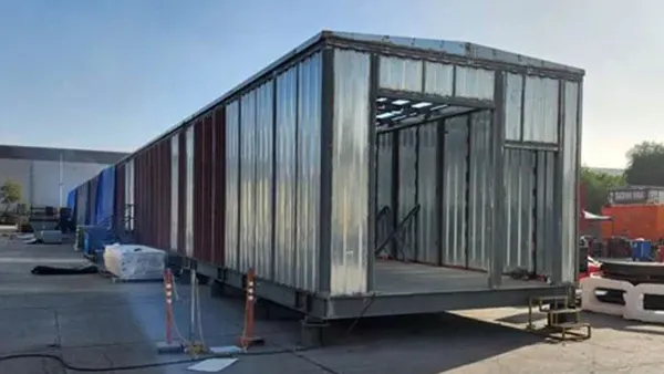 Cabina de pintura abierta